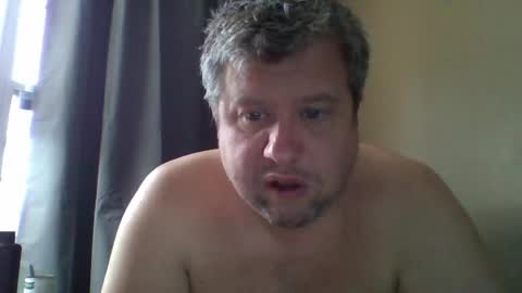 Snapshot of mckhero chatting on 04/01/26, 02:58 Sean online show from 04/01/26, 02:58