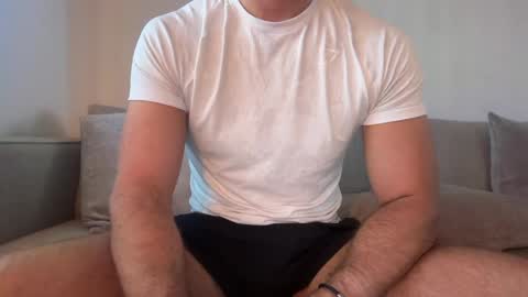 Snapshot of mcr8080 chatting on 05/22/26, 06:20 mcr8080 online show from 05/22/26, 06:20