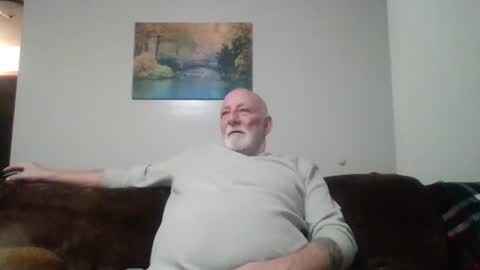 mdane99 online show from 12/31/24, 01:41