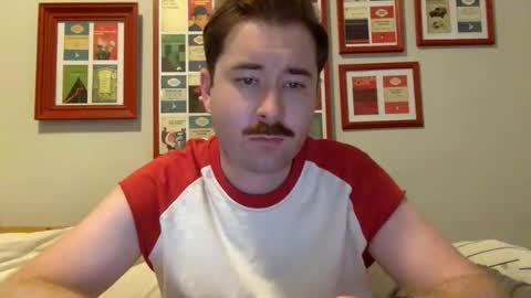 Snapshot of mdude224 chatting on 06/09/26, 12:33 mdude224 online show from 06/09/26, 12:33