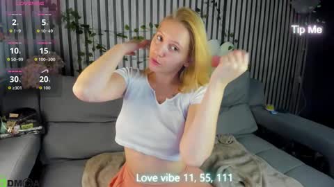 Snapshot of me1issa_bell chatting on 03/04/26, 01:22 Melissa online show from 03/04/26, 01:22