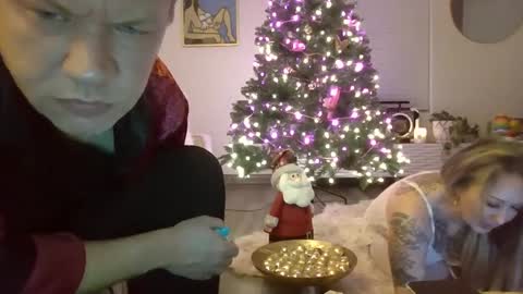 Snapshot of me2283 chatting on 12/04/24, 04:43 me2283 online show from 12/04/24, 04:43