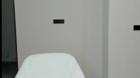 Snapshot of me_lina_ chatting on 07/24/26, 06:50 Alice online show from 07/24/26, 06:50