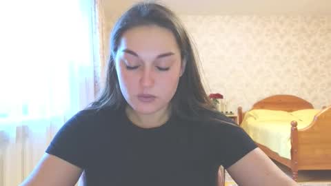 Melissa online show from 09/18/25, 04:14