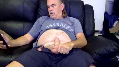 meaderd740870 online show from 04/19/26, 03:50