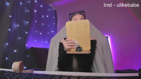 Anna online show from 12/01/24, 06:08