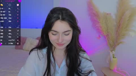 Dina online show from 05/19/26, 09:32
