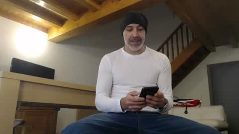 Meditmtc online show from 01/27/25, 01:19