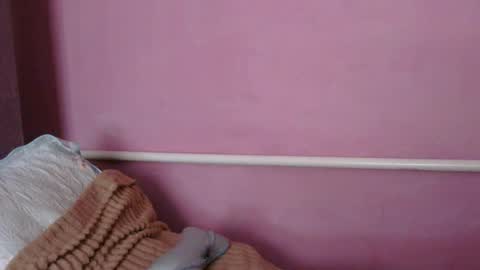 Snapshot of medjik_lool chatting on 06/27/26, 06:40 Oltereodora-lima online show from 06/27/26, 06:40