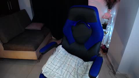 Snapshot of medusa_025 chatting on 01/28/25, 05:11 Coral online show from 01/28/25, 05:11