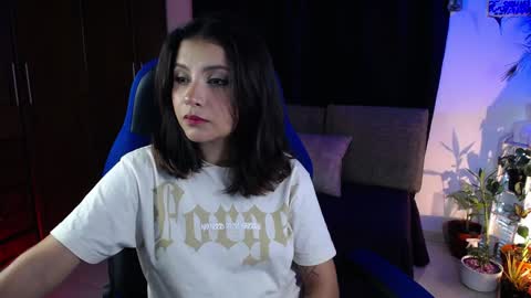 Snapshot of medusa_025 chatting on 02/06/25, 04:53 Coral online show from 02/06/25, 04:53