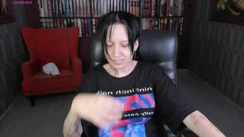 Snapshot of medusagorgona_ chatting on 09/11/25, 06:35 Medusa online show from 09/11/25, 06:35