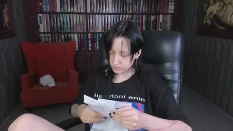 Snapshot of medusagorgona_ chatting on 09/13/25, 06:02 Medusa online show from 09/13/25, 06:02