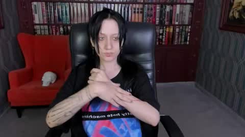 Snapshot of medusagorgona_ chatting on 09/18/25, 07:10 Medusa online show from 09/18/25, 07:10