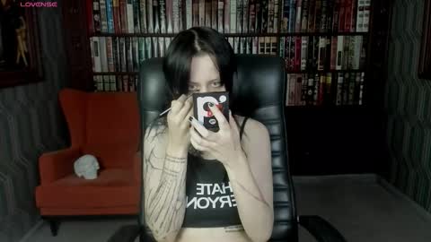 Snapshot of medusagorgona_ chatting on 10/24/25, 11:06 Medusa online show from 10/24/25, 11:06