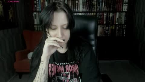 Snapshot of medusagorgona_ chatting on 10/25/25, 06:13 Medusa online show from 10/25/25, 06:13