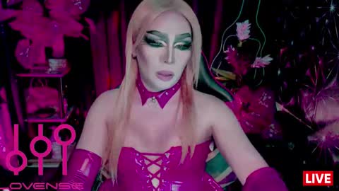 THE QUEEN ALPHA   Queen Medusa Prey online show from 02/14/26, 08:11