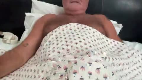 mee_only1 online show from 07/15/26, 07:02