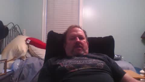 Snapshot of meech1970 chatting on 02/18/26, 12:01 meech1970 online show from 02/18/26, 12:01