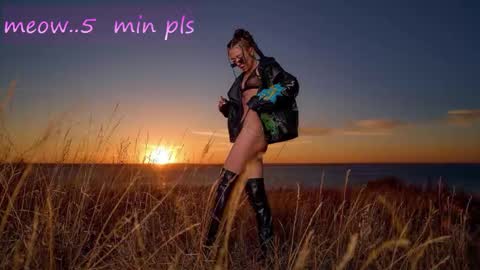 Sweet Meow nonude online show from 11/10/25, 02:43