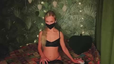 meeeewmeeeeow online show from 10/02/25, 02:29