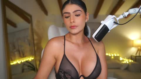 Andrea  online show from 01/25/25, 10:07