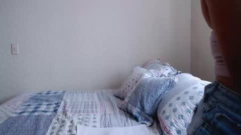 anna online show from 03/12/25, 09:45