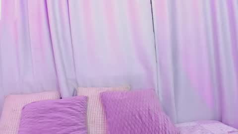 Melody online show from 02/12/26, 03:45