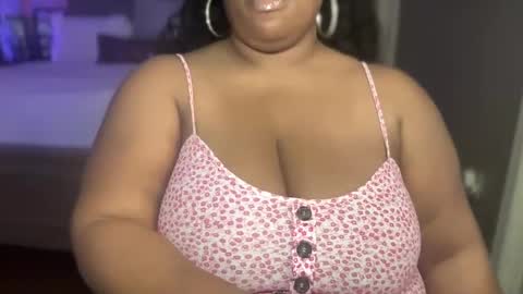 Snapshot of meetsouthernpeach chatting on 12/01/24, 06:52 Southern Peach online show from 12/01/24, 06:52