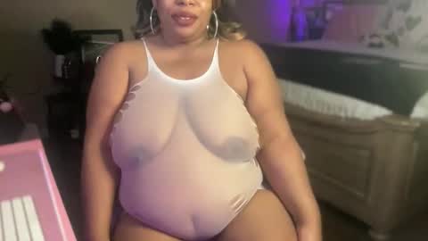 Snapshot of meetsouthernpeach chatting on 10/27/25, 04:05 Southern Peach online show from 10/27/25, 04:05