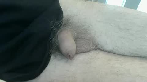 meforu21 online show from 12/27/24, 08:24