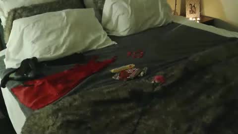 megadon1990 online show from 02/16/26, 02:07