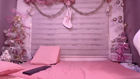Snapshot of megan_akbar chatting on 12/20/24, 12:16 megan akbar online show from 12/20/24, 12:16