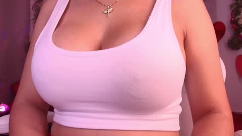 Snapshot of megan_akbar chatting on 01/31/25, 12:07 megan akbar online show from 01/31/25, 12:07