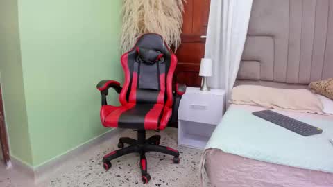 Snapshot of megan_angie chatting on 03/01/26, 03:19 Megan Angie online show from 03/01/26, 03:19