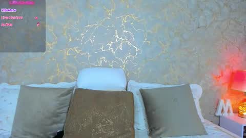 Snapshot of megan_clarck_ chatting on 09/27/25, 03:11 Puedes llamarme angy online show from 09/27/25, 03:11