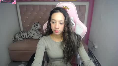 megan_collins_b online show from 09/11/25, 12:38