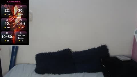 Megan and sophi online show from 10/25/25, 03:14