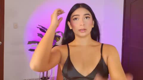 Carolina Paez online show from 05/20/26, 12:33
