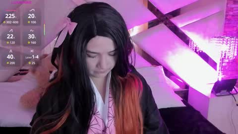     online show from 10/31/25, 01:45