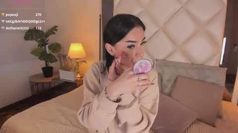 Snapshot of megan_dh chatting on 09/23/25, 12:08 Megan online show from 09/23/25, 12:08