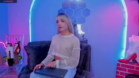 megan do santos online show from 01/06/25, 07:56