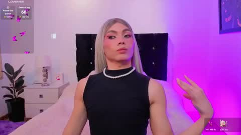 megan do santos online show from 02/03/26, 07:52