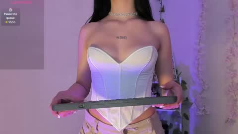 Snapshot of megan_gg chatting on 04/15/26, 07:54 megan_gg online show from 04/15/26, 07:54