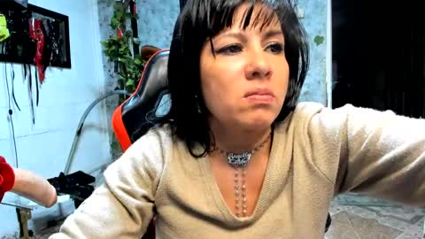 megan grace 20 online show from 02/17/25, 03:31