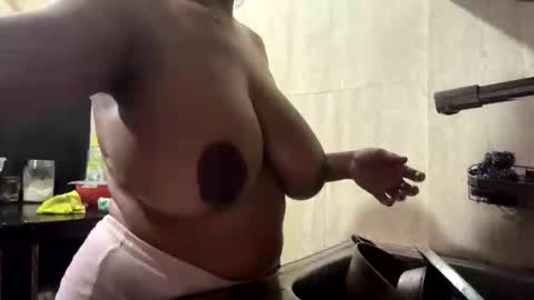 megan_greyxx online show from 10/03/25, 11:40