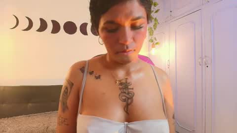megan_hottts online show from 01/15/26, 04:44