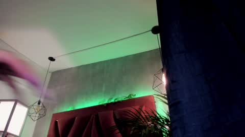    online show from 02/19/25, 03:06