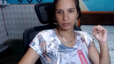 Snapshot of megan_little_ chatting on 05/27/26, 12:40 amanda online show from 05/27/26, 12:40