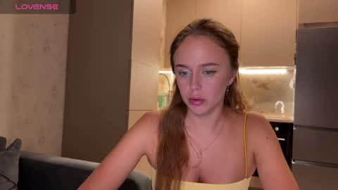 Snapshot of megan_nilson chatting on 06/08/26, 07:47 Megan online show from 06/08/26, 07:47